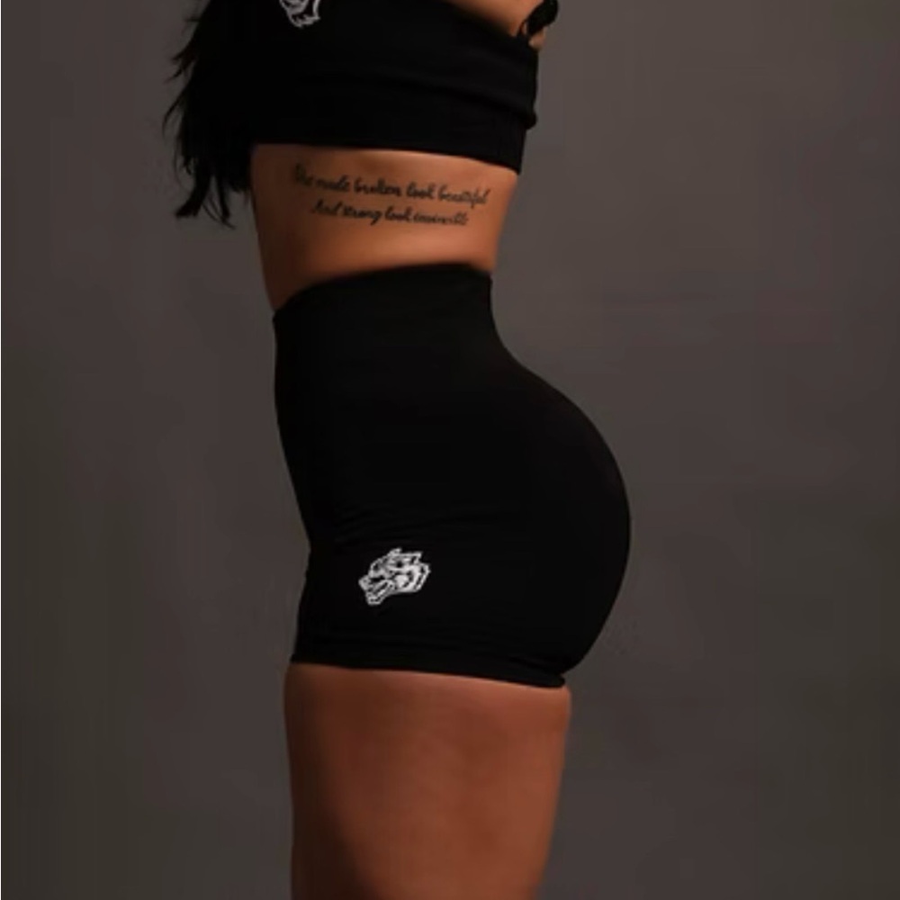 Darc Sport Black Shorts
